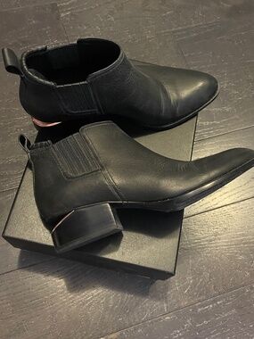 ALEXANDER WANG Cut Out Rose Gold Heel-Kori Ankle Bootie Shoe Black Leather US8.5